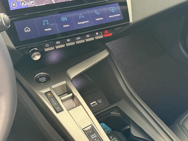 PEUGEOT 308 usata, con Fari LED