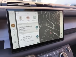 LAND ROVER Defender usata, con Park Distance Control