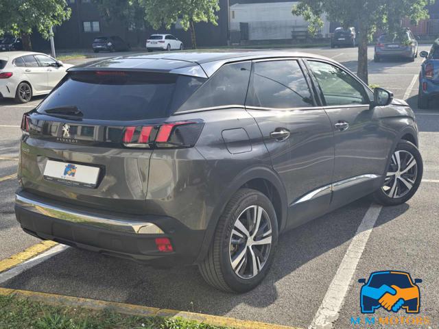 PEUGEOT 3008 usata, con Autoradio