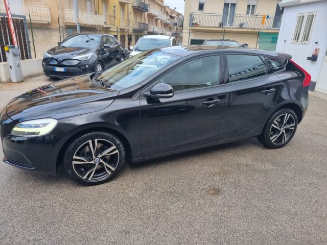 VOLVO V40 usata, con Bracciolo