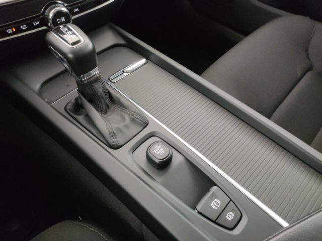 VOLVO V60 usata, con Touch screen