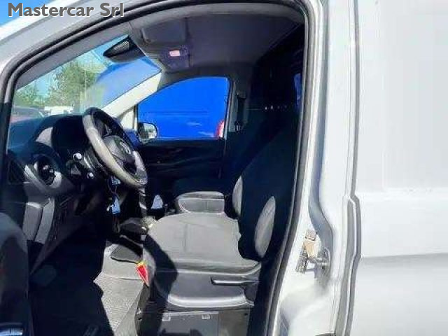 MERCEDES-BENZ Vito usata, con Cruise Control