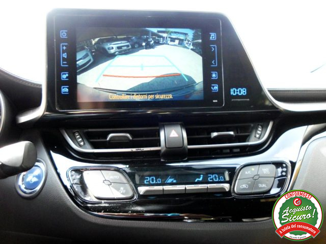 TOYOTA C-HR usata, con Sistema di navigazione