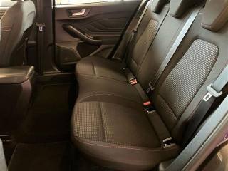 FORD Focus usata, con Sensori di parcheggio anteriori