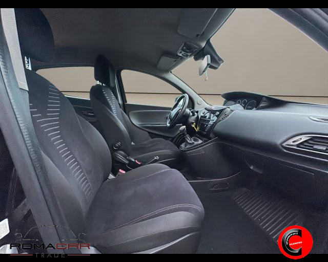 LANCIA Ypsilon usata, con ESP