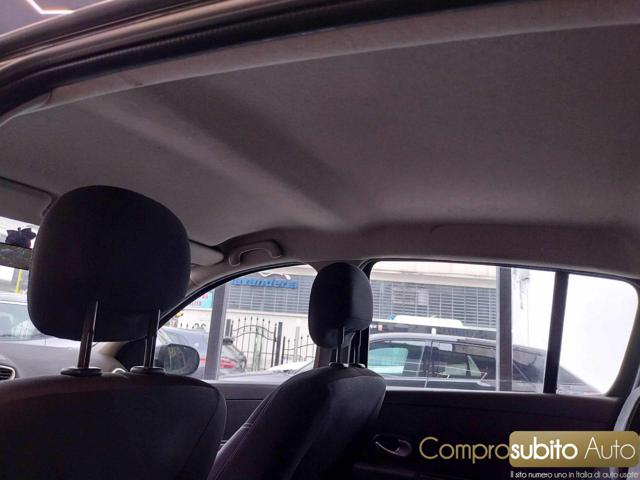 RENAULT Clio usata 16