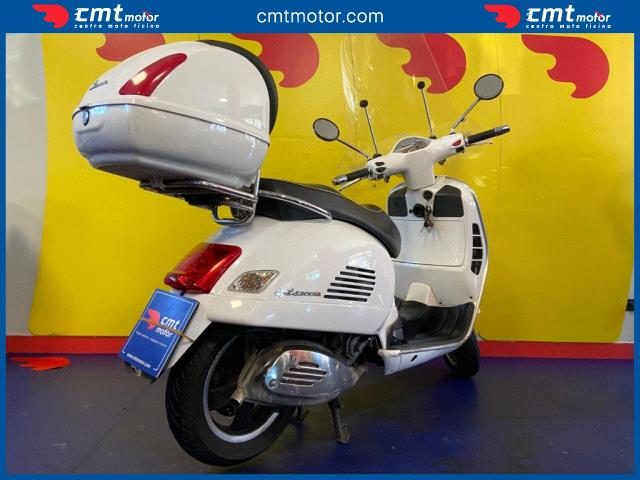 VESPA GTS 300 usata 3