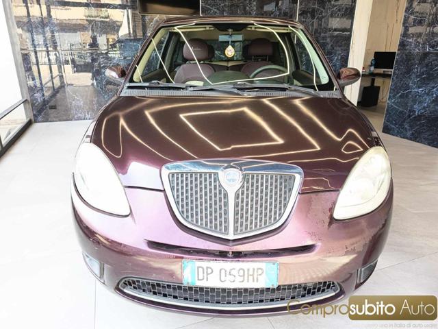 LANCIA Ypsilon usata, con ABS