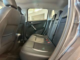 PEUGEOT 2008 usata, con Vetri oscurati