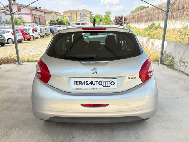 PEUGEOT 208 usata, con Alzacristalli elettrici