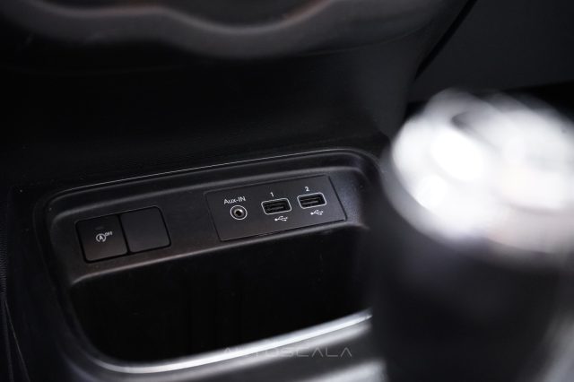 RENAULT Twingo usata, con Volante in pelle