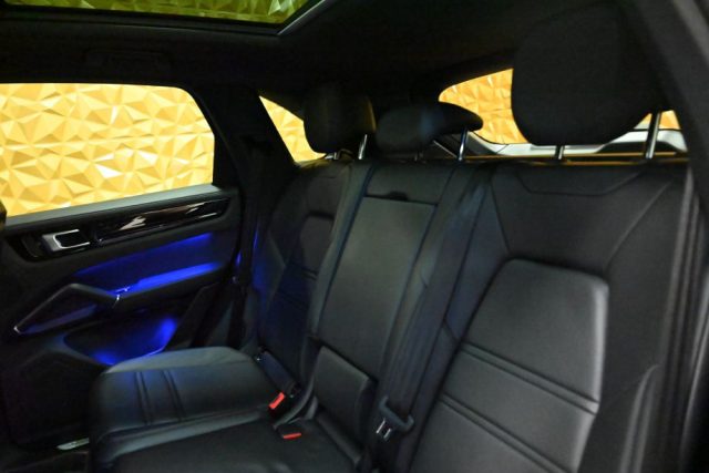 PORSCHE Cayenne usata 181