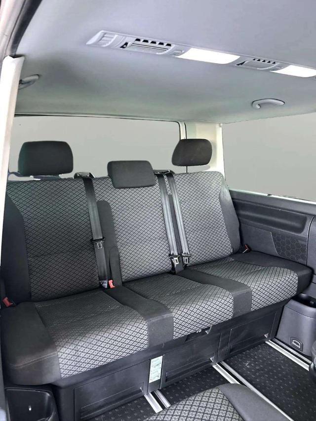 VOLKSWAGEN Multivan usata, con Bluetooth