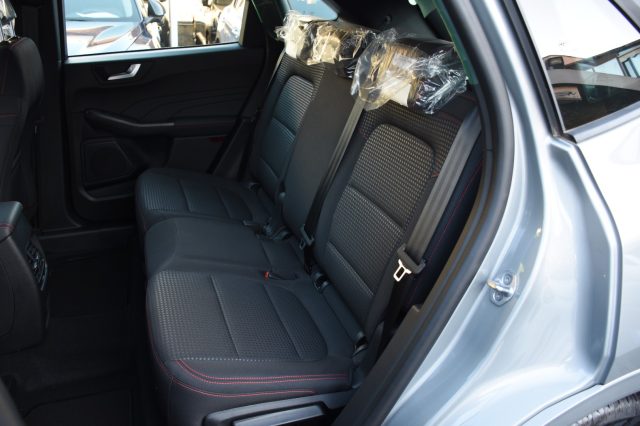 FORD Kuga usata, con Boardcomputer