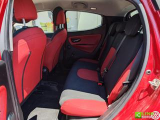 LANCIA Ypsilon usata, con ESP