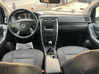 MERCEDES-BENZ B 180 usata, con Cerchi in lega