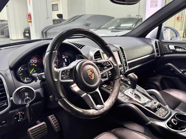 PORSCHE Cayenne usata, con Cerchi in lega
