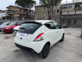 LANCIA Ypsilon usata, con Airbag laterali