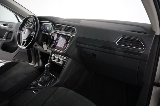 VOLKSWAGEN Tiguan usata, con Leve al volante