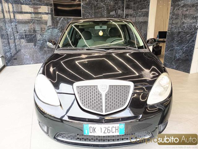 LANCIA Ypsilon usata, con ABS