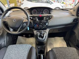 LANCIA Ypsilon usata, con USB