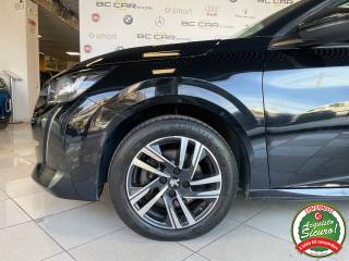 PEUGEOT 208 usata, con Touch screen