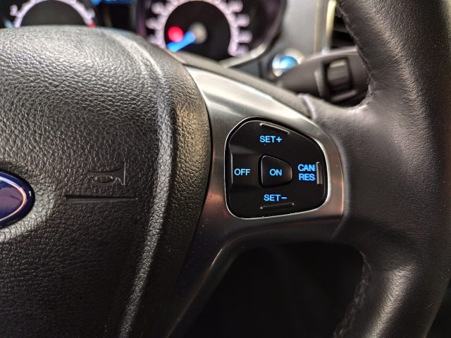 FORD EcoSport usata 17