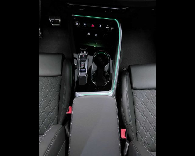 AUDI Q5 usata, con Sistema di parcheggio automatico