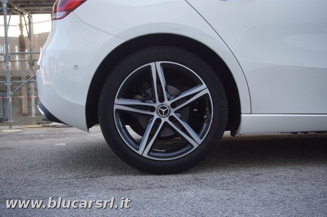 MERCEDES-BENZ A 200 usata, con Sensore di pioggia