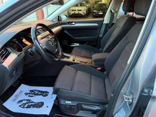 VOLKSWAGEN Passat Variant usata, con Autoradio