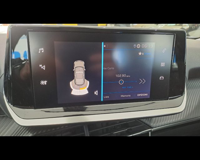 PEUGEOT 2008 usata, con Luci diurne LED
