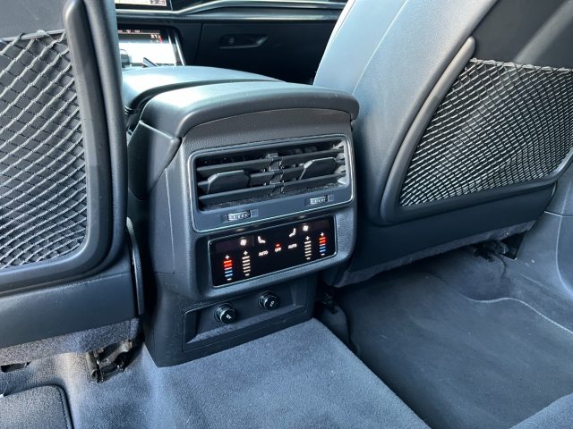 AUDI Q8 usata, con Sistema di navigazione