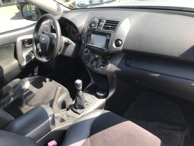 TOYOTA RAV 4 usata, con Airbag Passeggero