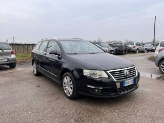 VOLKSWAGEN Passat usata, con Airbag