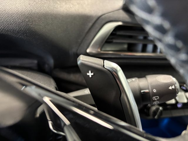 PEUGEOT 5008 usata, con Chiusura centralizzata telecomandata
