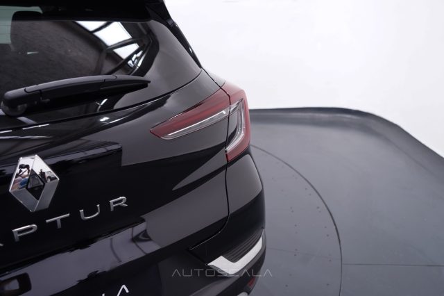 RENAULT Captur usata, con Isofix