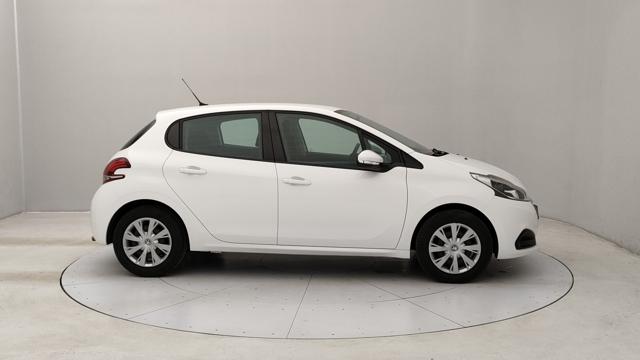 PEUGEOT 208 usata, con Autoradio