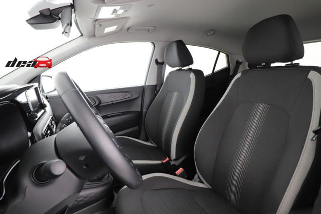 HYUNDAI i10 usata, con Airbag