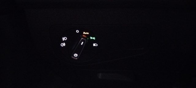 VOLKSWAGEN Tiguan usata, con Adaptive Cruise Control