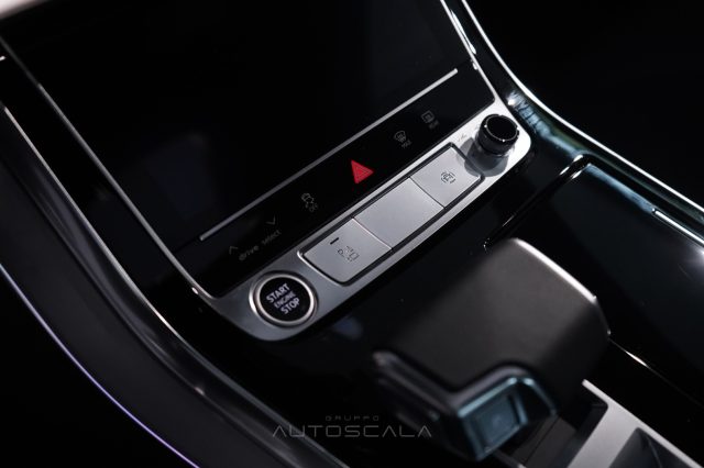AUDI Q8 usata, con Fendinebbia