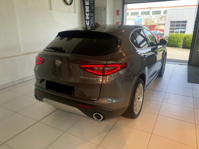 ALFA ROMEO Stelvio usata, con Cerchi in lega