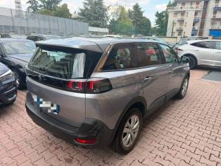 PEUGEOT 5008 usata, con Cerchi in lega