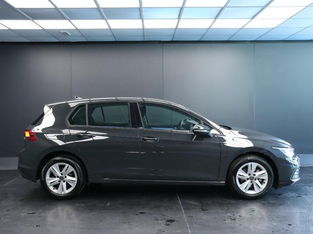 VOLKSWAGEN Golf usata, con Autoradio