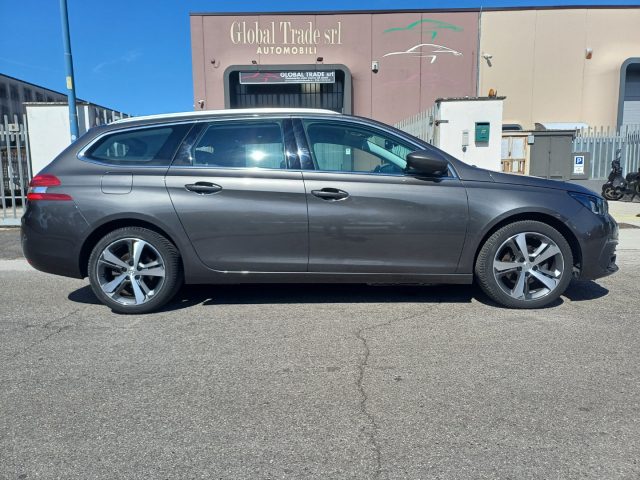 PEUGEOT 308 usata, con Airbag Passeggero