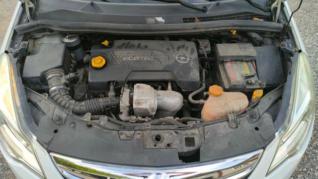 OPEL Corsa usata, con Sedile posteriore sdoppiato