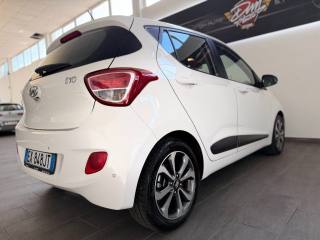 HYUNDAI i10 usata, con Sensori di parcheggio posteriori