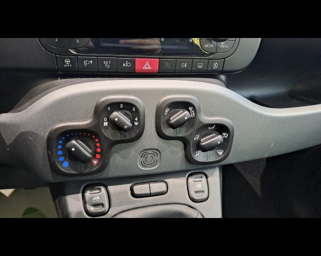 FIAT New Panda usata, con Autoradio digitale