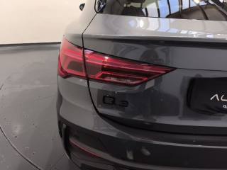 AUDI Q3 usata, con Sensori di parcheggio posteriori