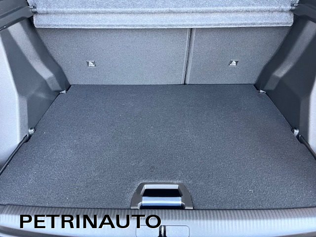 PEUGEOT 2008 usata, con Bluetooth