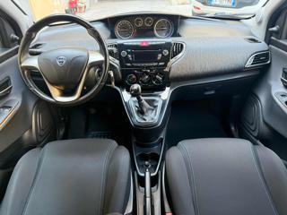 LANCIA Ypsilon usata, con Park Distance Control